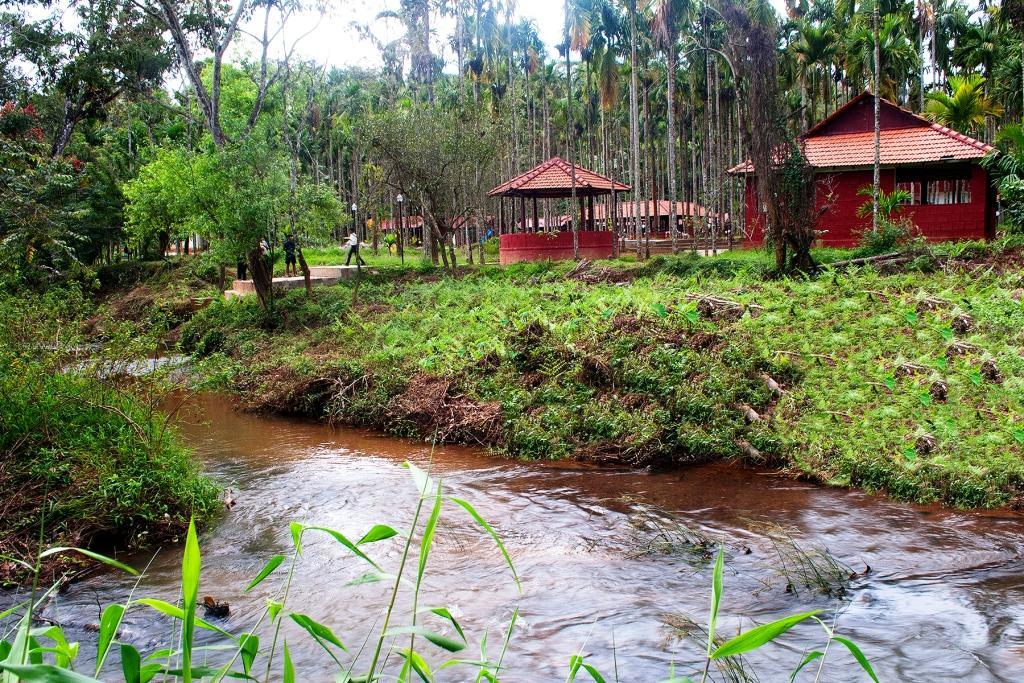 La Flora Prakruth Resort Coorg Madikeri Buitenkant foto